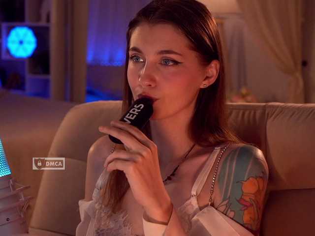HoneyCherry live cam on BongaCams