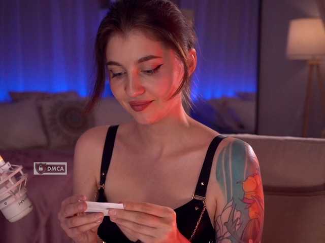 HoneyCherry live cam