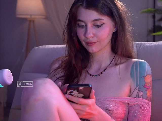 HoneyCherry live cam on BongaCams
