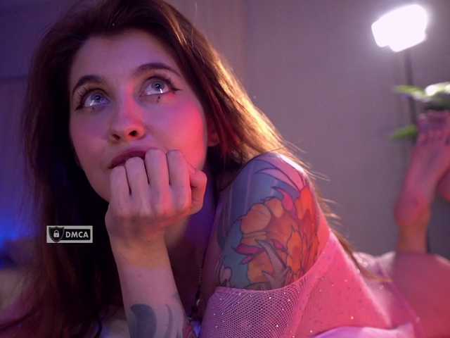 HoneyCherry live cam on BongaCams