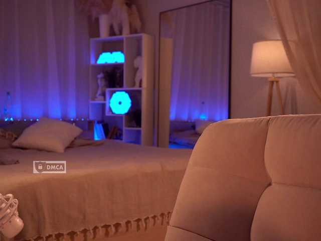 HoneyCherry live cam on BongaCams