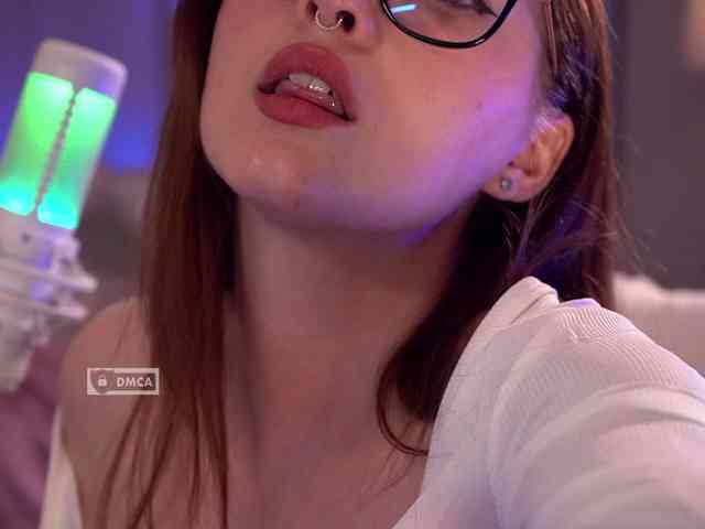 HoneyCherry webcam