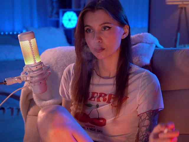 HoneyCherry webcam