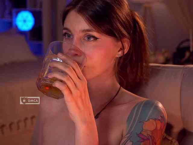 HoneyCherry Sex Cam Show