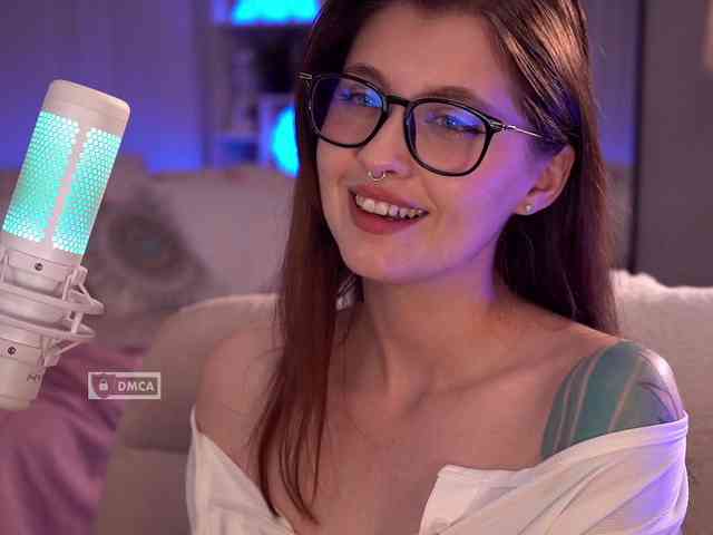 HoneyCherry webcam