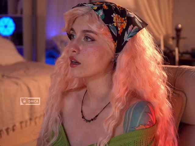 HoneyCherry Sex Cam Show