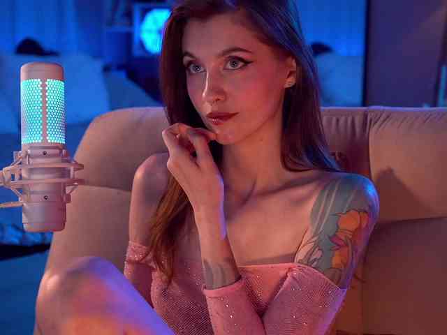 HoneyCherry webcam