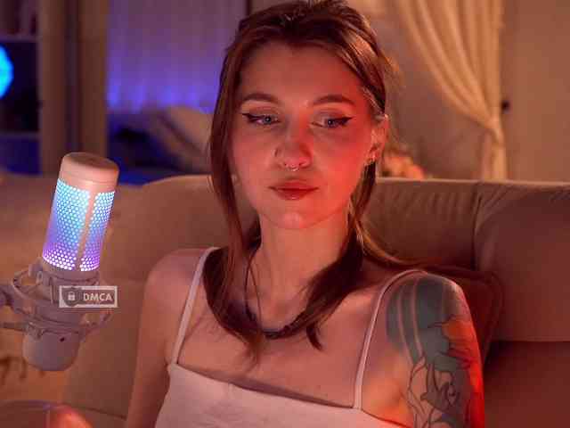 HoneyCherry webcam