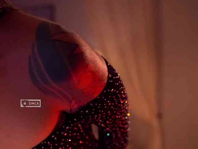 HoneyCherry webcam