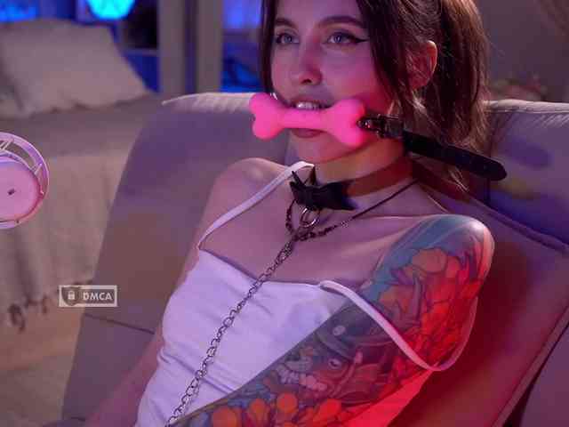 HoneyCherry webcam