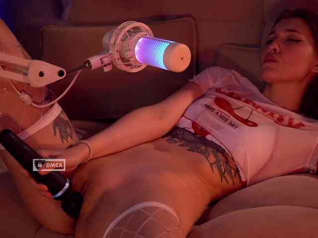 HoneyCherry webcam
