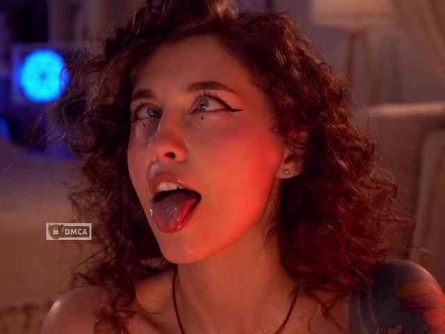 HoneyCherry Sex Cam Show