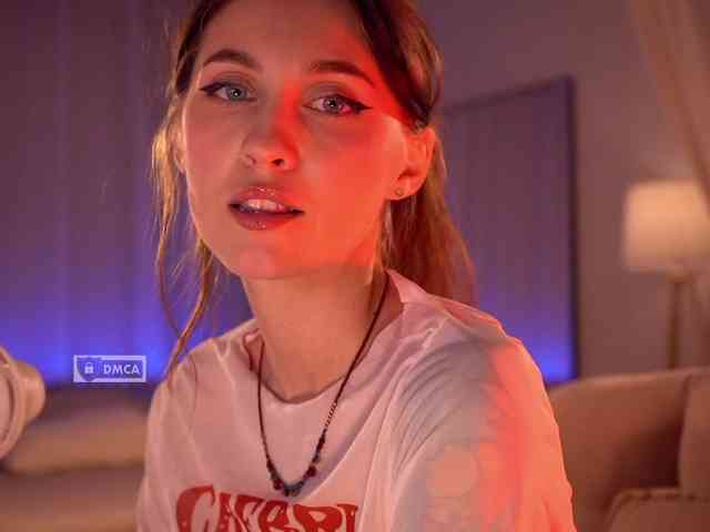 HoneyCherry webcam