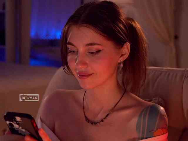 HoneyCherry webcam