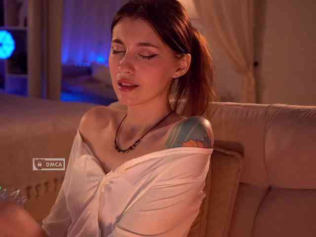 HoneyCherry Sex Cam Show