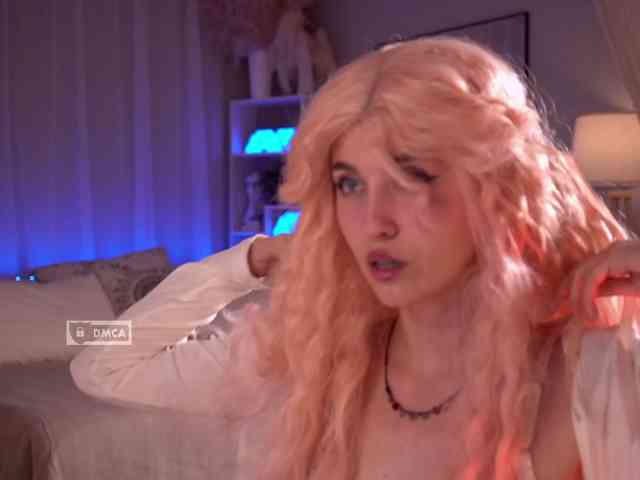 HoneyCherry webcam