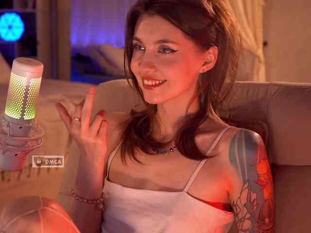 HoneyCherry webcam