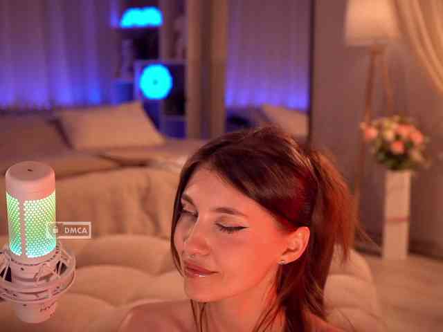 HoneyCherry webcam
