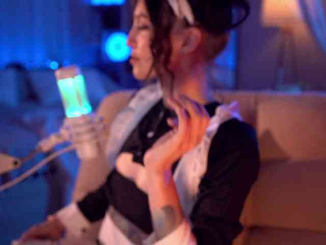 Model: HoneyCherry