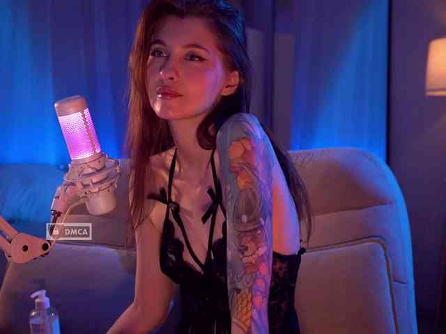 HoneyCherry webcam