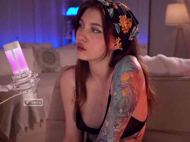 HoneyCherry webcam