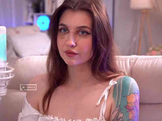 HoneyCherry webcam