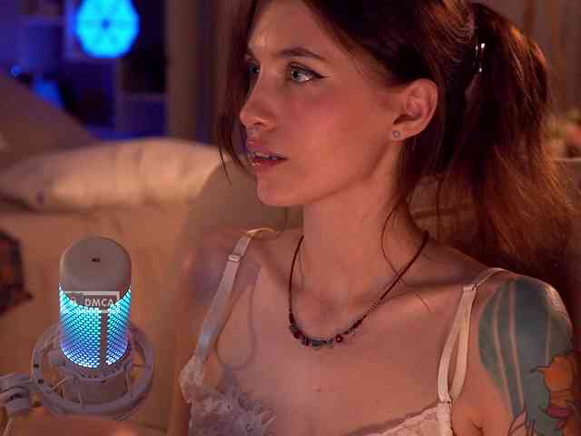HoneyCherry webcam