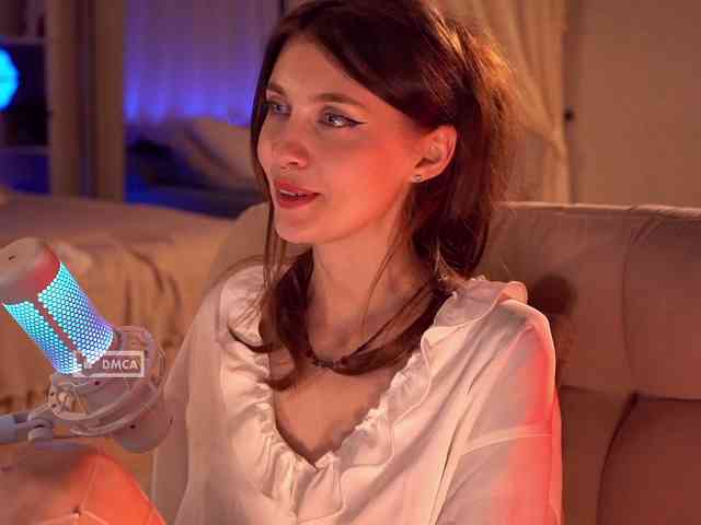 HoneyCherry webcam