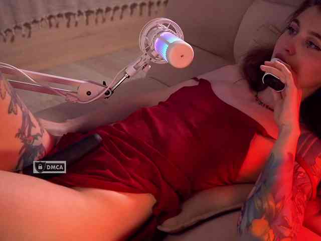 HoneyCherry webcam
