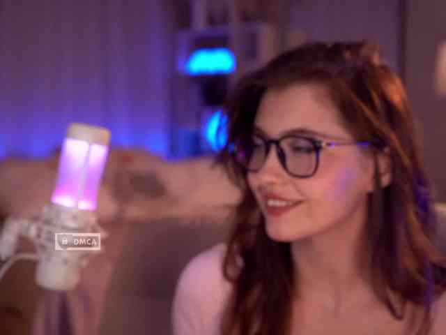 HoneyCherry webcam