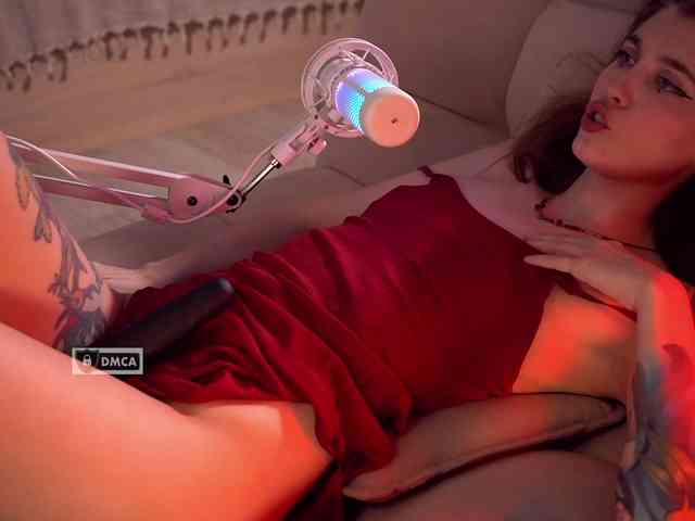HoneyCherry webcam