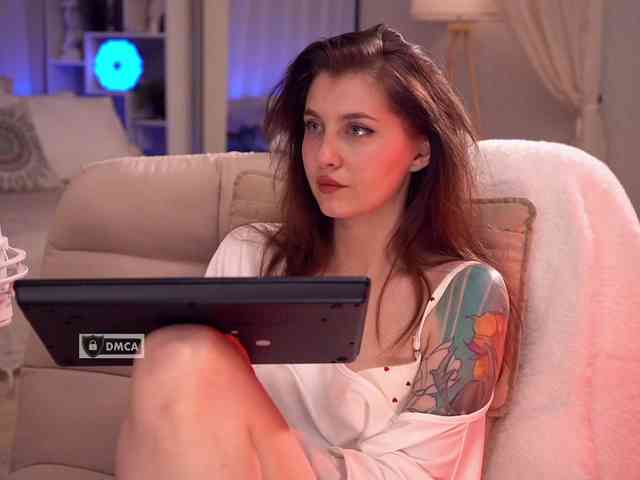 HoneyCherry webcam