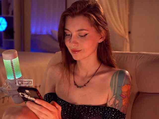 HoneyCherry webcam