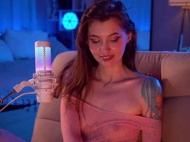 HoneyCherry webcam
