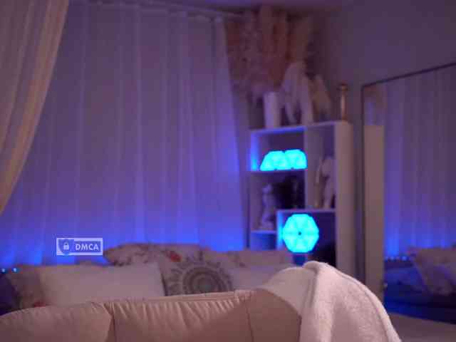 HoneyCherry webcam