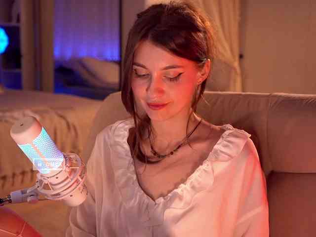 HoneyCherry webcam