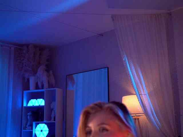 HoneyCherry webcam