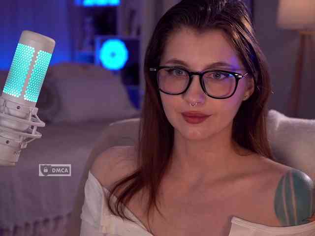 HoneyCherry webcam