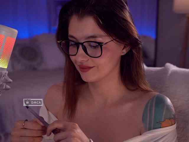 HoneyCherry webcam
