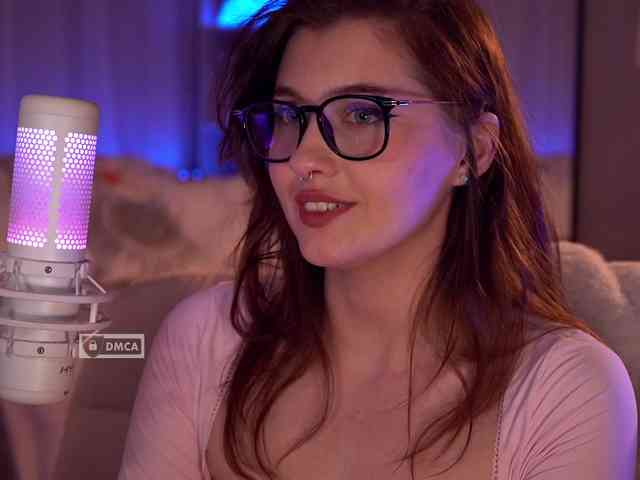 HoneyCherry webcam