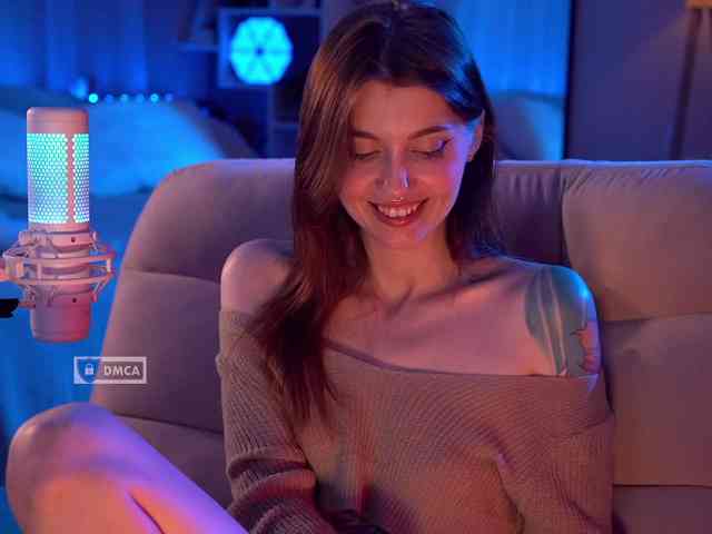 HoneyCherry webcam