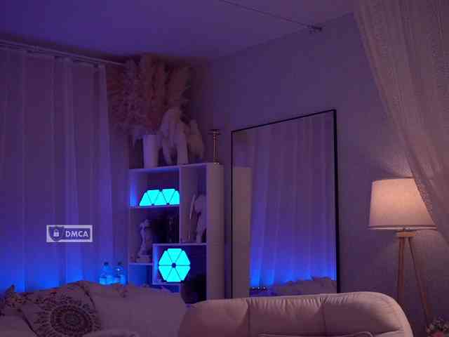 HoneyCherry webcam