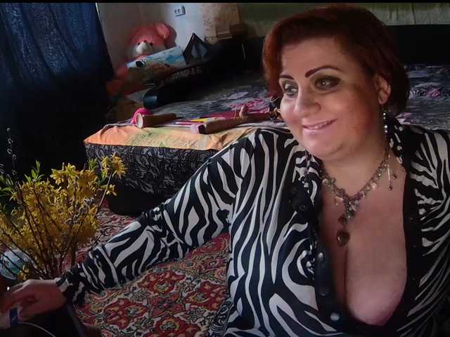 juicy-fruittt Live Cam and Statistics on UnifiedCams