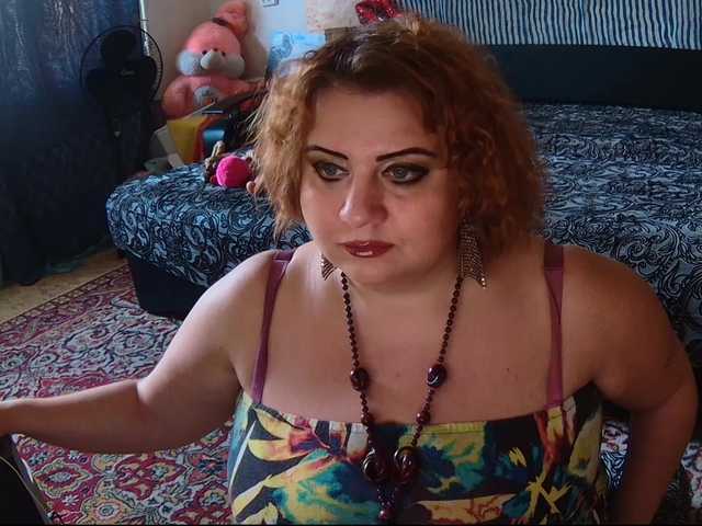 juicy-fruittt live webcam show