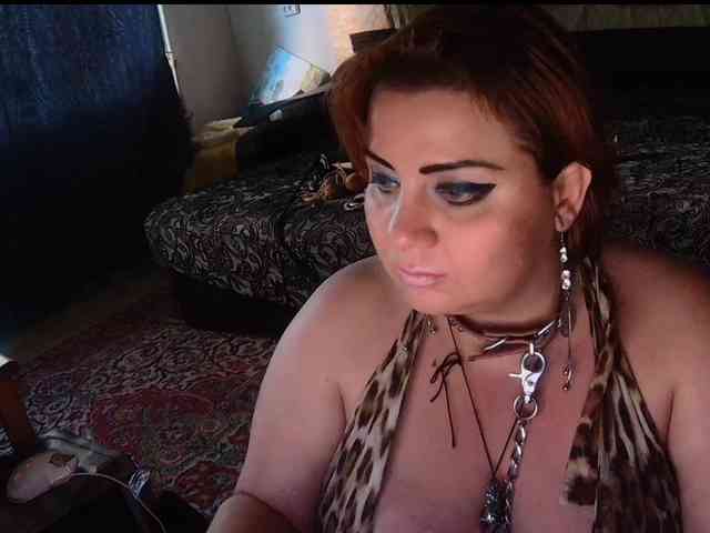 juicy-fruittt Live Webcam on BongaCams