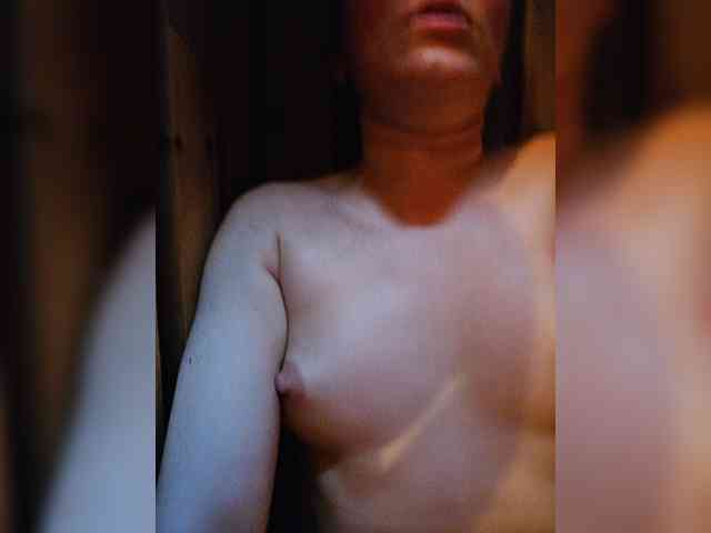 Slipsy696 webcam
