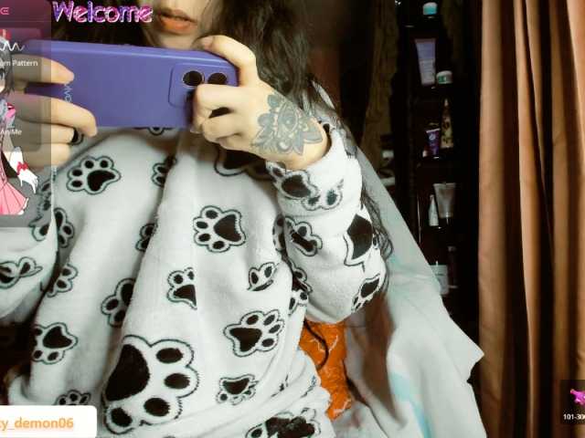 LucyDemon live cam on BongaCams