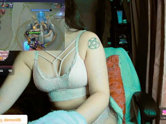 LucyDemon live cam on BongaCams