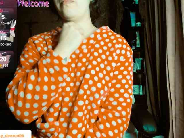 LucyDemon webcam
