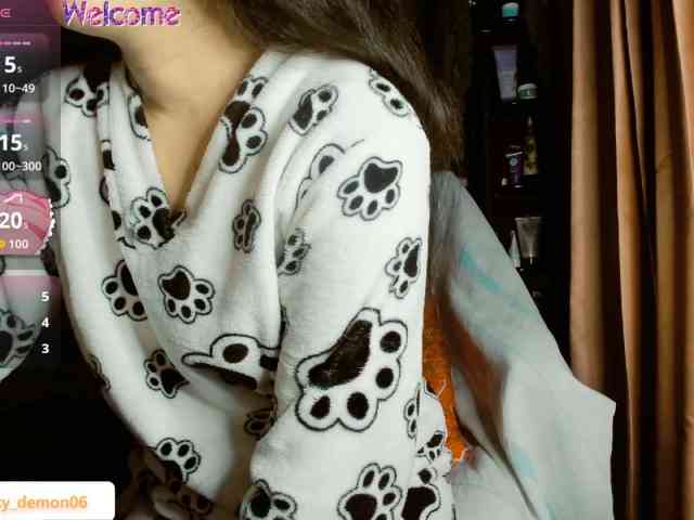 LucyDemon webcam
